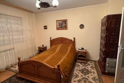 Casă cu 8 camere cu Teren 750 Mp în Central - 8