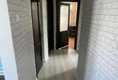 Central Coltea apartament 3 cmaere de inchiriat - 11