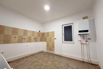 Casă cu 3 camere cu Teren 300 Mp în Lumina - 3