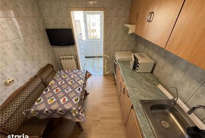 Apartament cu 3 camere decomandat în Canta - 9