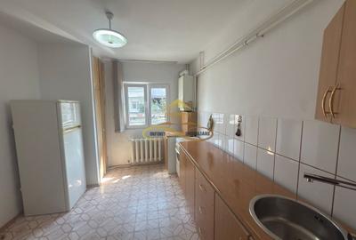 Apartament cu 3 camere decomandat în Ștefan cel Mare - 4