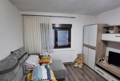 Apartament cu 3 camere decomandat în Central - 1