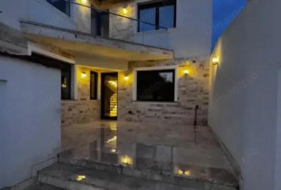 Casă cu 5 camere cu Canalizare în Bucureștii Noi - 1