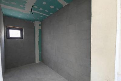 Casă cu 4 camere cu Teren 320 Mp în Central - 9