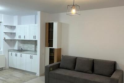 Apartament cu 2 camere decomandat, mobilat în Central