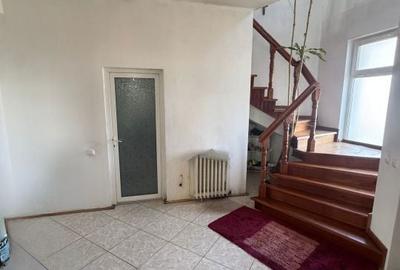Casă cu 4 camere cu Teren 1400 Mp în Central - 8