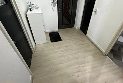 Apartament cu 2 camere decomandat în Poiana - 3