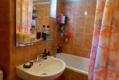 Apartament cu 3 camere decomandat în Central - 2