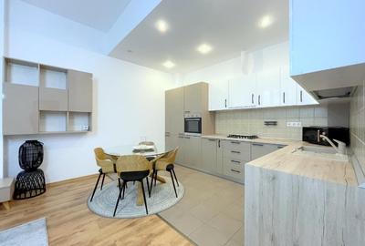 Apartament cu 2 camere semidecomandat în Soarelui