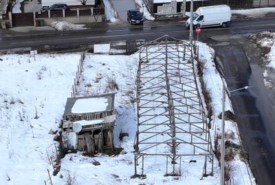 Teren intravilan de 700 mp, în Săbăreni - 2
