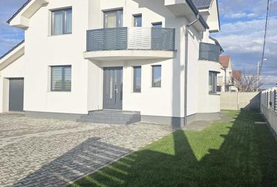 Casă cu 4 camere cu Teren 408 Mp în Cihei - 2