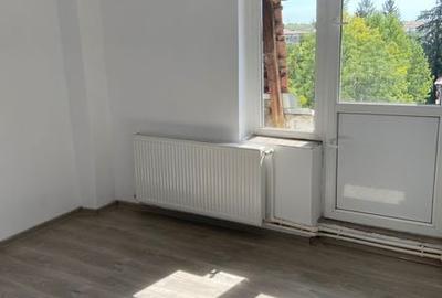 Apartament cu 4 camere decomandat în Central - 6