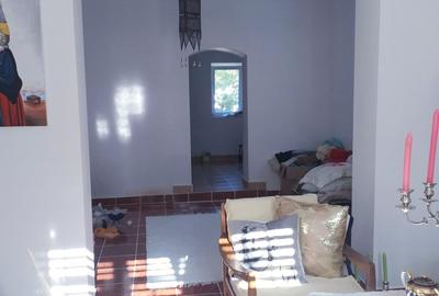 Casa ?i gradina de vinzare - 1