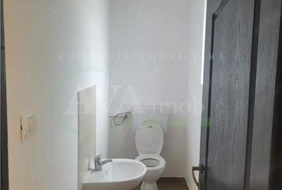 Spațiu comercial, de 370 mp, în Central - 3