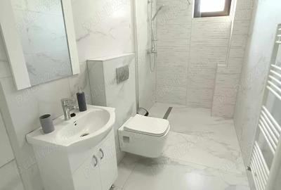 Casă cu 6 camere cu Teren 500 Mp în Băile 1 Mai - 2