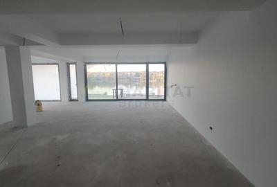 Vilă Spațioasă cu Vedere Superbă la Lac – Ghermănești Confort, Eleganță și Intim - 4