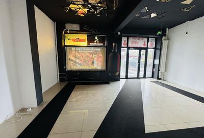 Spațiu comercial, de 92 mp, în Central - 4