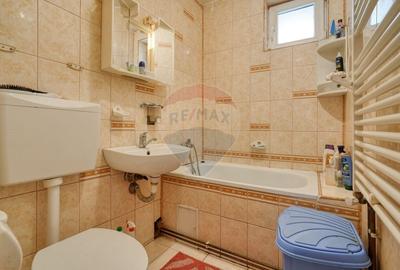 Duplex cu 6 camere cu Teren 416.36999511719 Mp în Bartolomeu - 12
