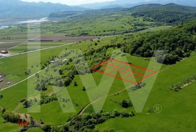 Terenuri de vanzare in Bradu - 500 mp, panorama superba la munti si raul Olt Terenuri de vanzare in Bradu - 500 mp, panorama superba la munti si raul Olt - 2