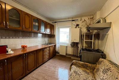 Apartament cu 2 camere, decomandat, zona Iiruc - 3