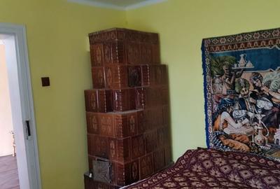 Casă cu 4 camere în Cișmele - 3