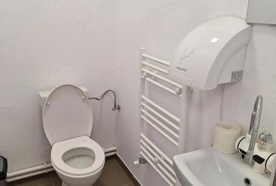 Spațiu comercial, de 170 mp, în Central - 6