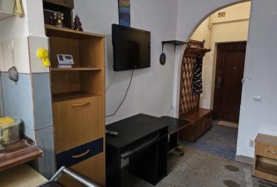 Garsonieră nedecomandată în Regie - 8