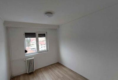 Apartament 3 camere, semidecomandat, zona Miron Costin - 2