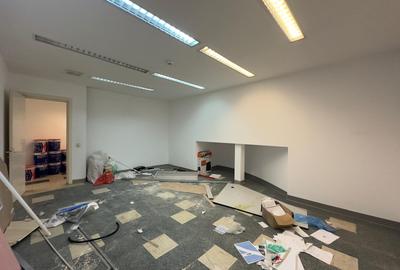 Spatiu/ depozit/ birou 40mp, zona Mall Moldova - 2