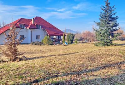 Casă individuală cu 7 camere cu Canalizare în Primăverii - 2