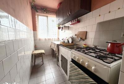 Apartament cu 2 camere semidecomandat, mobilat în Complex Studențesc - 1