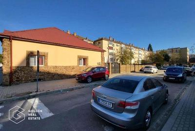 Casa cu teren de 842 mp, oras Lipova - 2