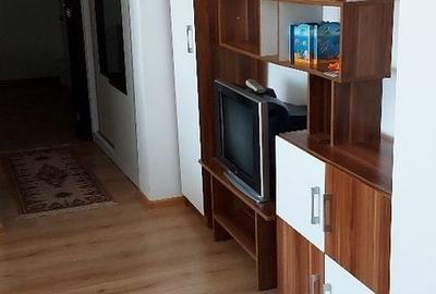 Apartament cu 2 camere decomandat în Titan - 4