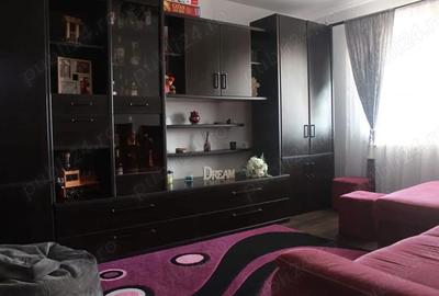 Inchiriez apartament 2 camere zona Noua Brasov Inchiriez apartament 2 camere zona Noua Brasov - 4