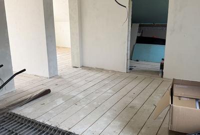 Casă cu 4 camere în Grajduri - 3