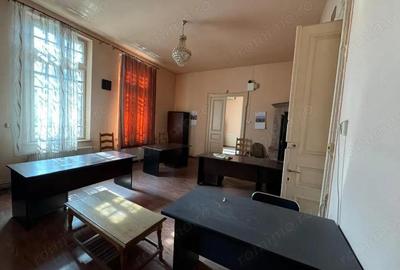 Casa boiereasca Ultracentrala, cu poten?ial comercial deosebit! - 3