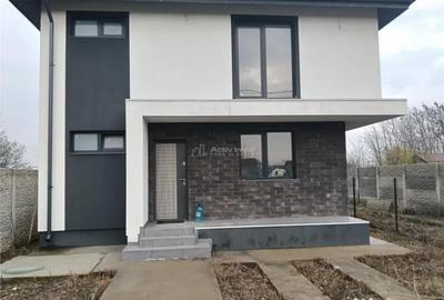 Casă cu 4 camere cu Teren 400 Mp în Buda - 18