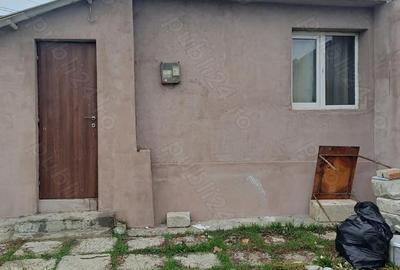 Casă cu 2 camere cu Teren 300 Mp în Nazarcea - 1