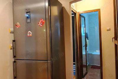 Apartament cu 2 camere decomandat în Micro 20 - 1