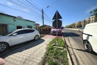 Spațiu comercial, de 60 mp, în Sud - 8