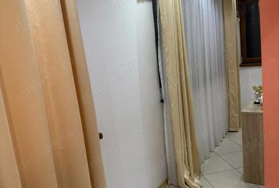 Apartament cu 3 camere decomandat în E3 - 8