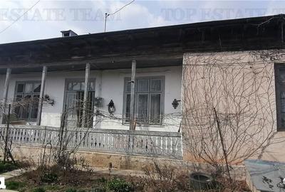 Casă cu 4 camere cu Teren 1507 Mp în Central - 1