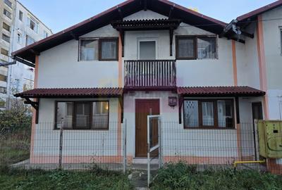 Casa de vanzare cu 3 camere in Campina - 2