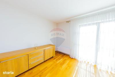 Casă cu 6 camere cu Teren 2823 Mp în Central - 8