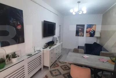Apartament de vanzare, cu 3 camere, 70 mp, zona Strand