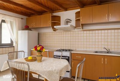 Casă cu 4 camere cu Teren 660 Mp în Rucăr - 3