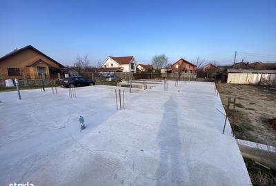 Teren de 704 mp, în Sânmihaiu Român - 2