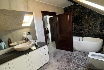 Casă cu 5 camere în Dezmir - 10