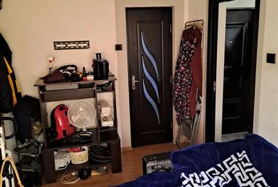 Vanzare garsoniera 32mp..zona Scoala 7 - 2