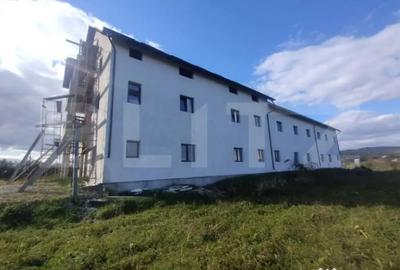 Spațiu comercial, de 1,400 mp, în Central - 11